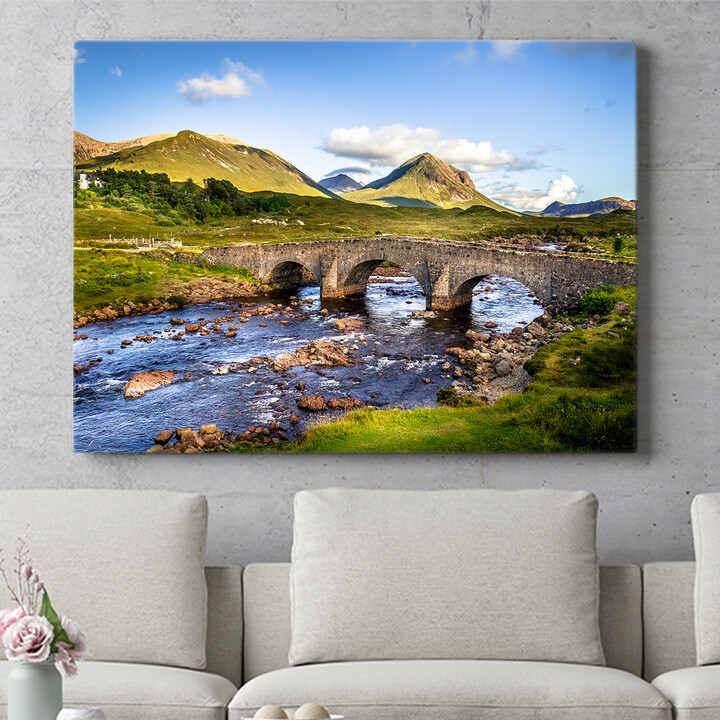 Gepersonaliseerde muurschildering Natuurlijke stenen brug in Schotland